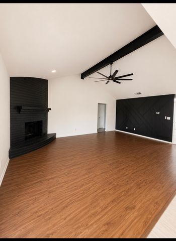 1105 Mapleview Drive, Arlington, TX 76018