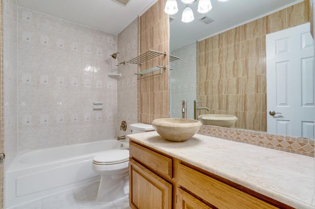 8625 Ephraim RD, Austin, TX 78717