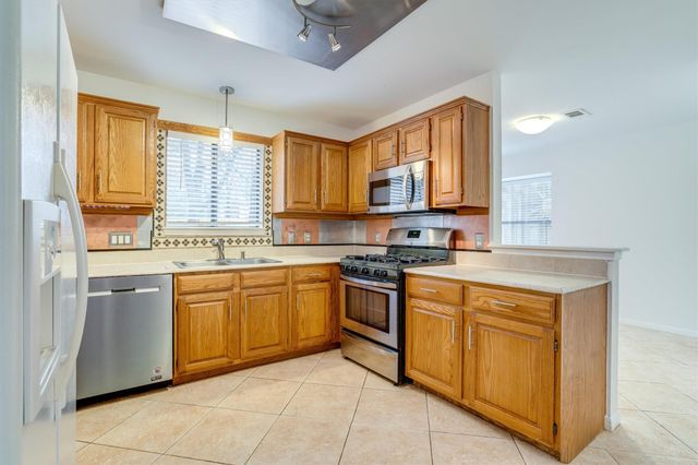 8625 Ephraim RD, Austin, TX 78717