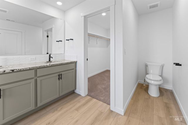 690 N Tessa Ave, Meridian, ID 83642