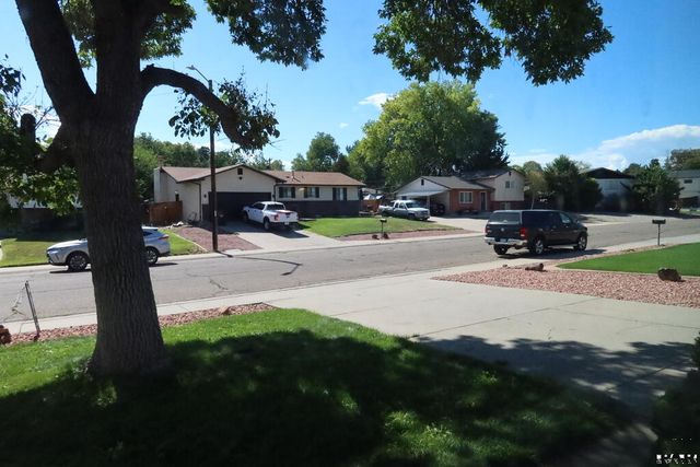 510 Starlite Dr, Pueblo, CO 81005