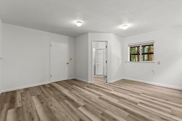 7058 Lakewood Dr, Pollock Pines, CA 95726