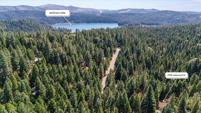 7058 Lakewood Dr, Pollock Pines, CA 95726