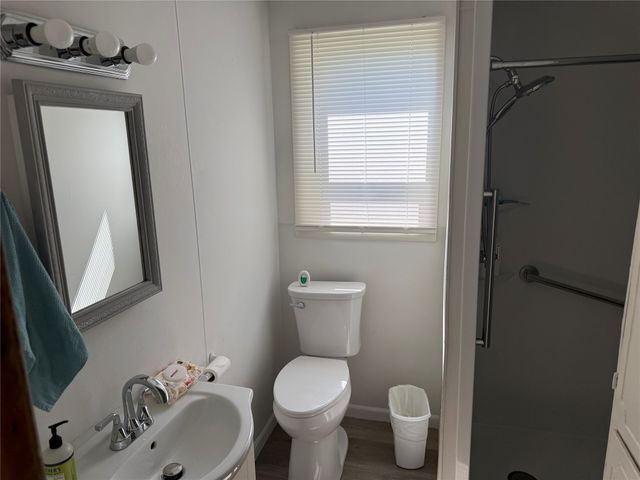 300 N Fillmore Street, Osceola, IA 50213