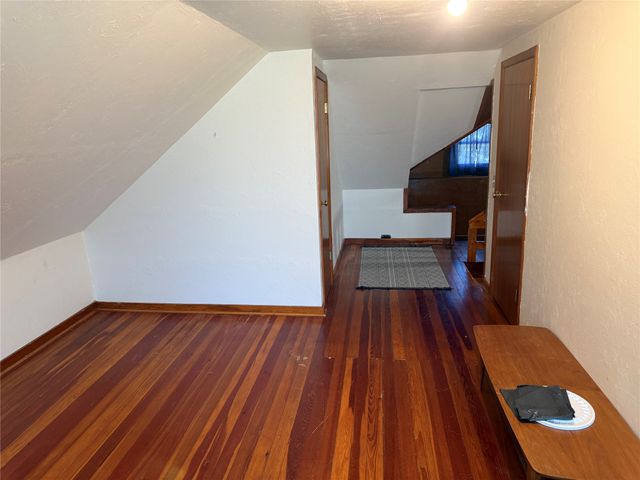 300 N Fillmore Street, Osceola, IA 50213