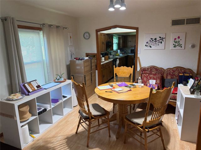 300 N Fillmore Street, Osceola, IA 50213