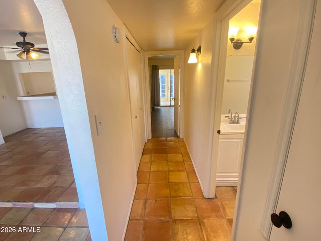 14263 N FOUNTAIN HILLS Boulevard 2, Fountain Hills, AZ 85268