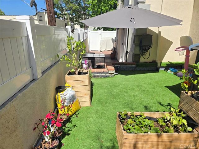 612 N Columbus Avenue 101, Glendale, CA 91203