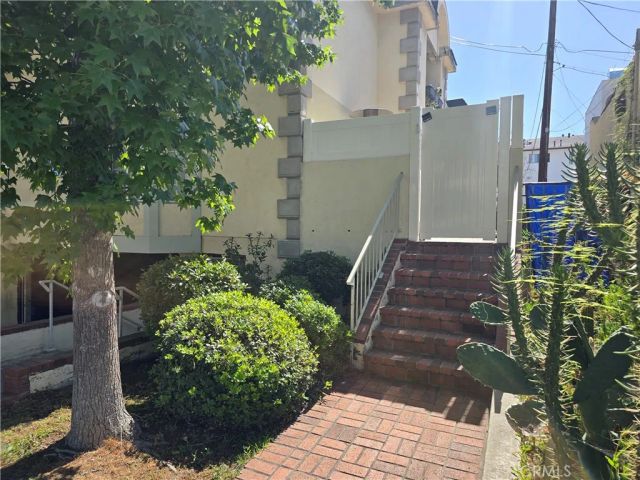 612 N Columbus Avenue 101, Glendale, CA 91203