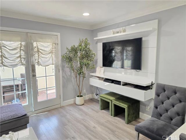 612 N Columbus Avenue 101, Glendale, CA 91203