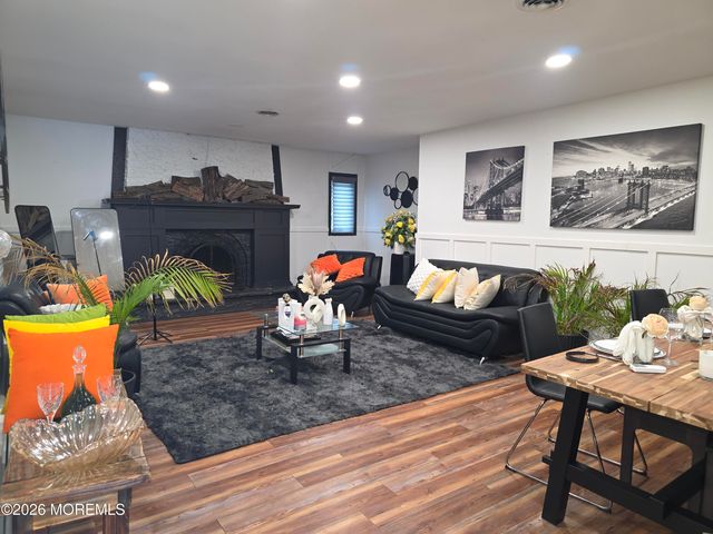 930 Fairview Drive, Toms River, NJ 08753