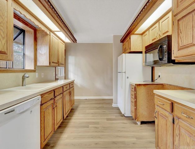 169 San Carlos, Hot Springs, AR 71913