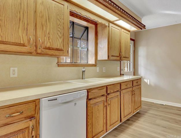 169 San Carlos, Hot Springs, AR 71913