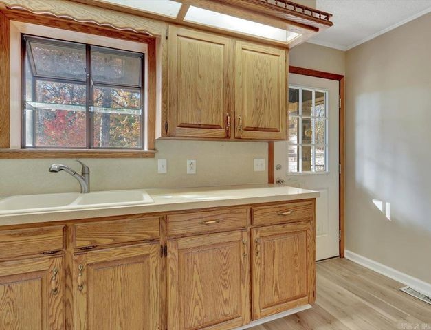 169 San Carlos, Hot Springs, AR 71913