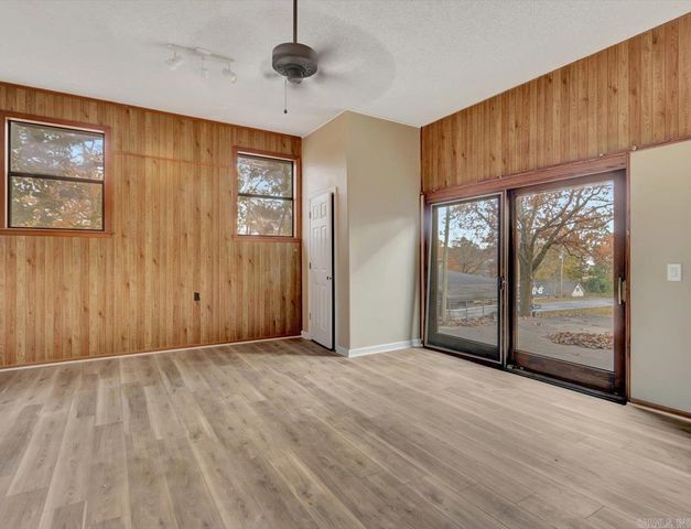 169 San Carlos, Hot Springs, AR 71913