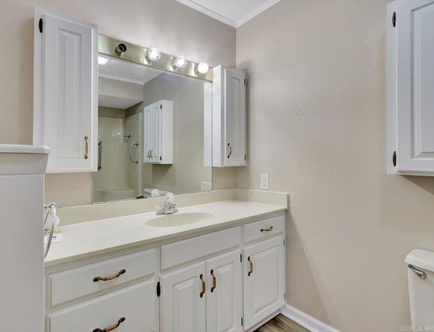 169 San Carlos, Hot Springs, AR 71913