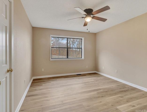 169 San Carlos, Hot Springs, AR 71913