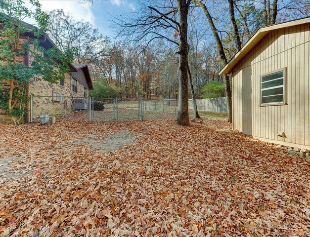 169 San Carlos, Hot Springs, AR 71913