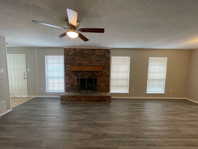 5227 Wild Horse Court, Arlington, TX 76017