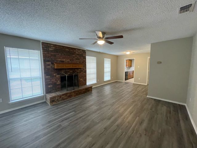 5227 Wild Horse Court, Arlington, TX 76017