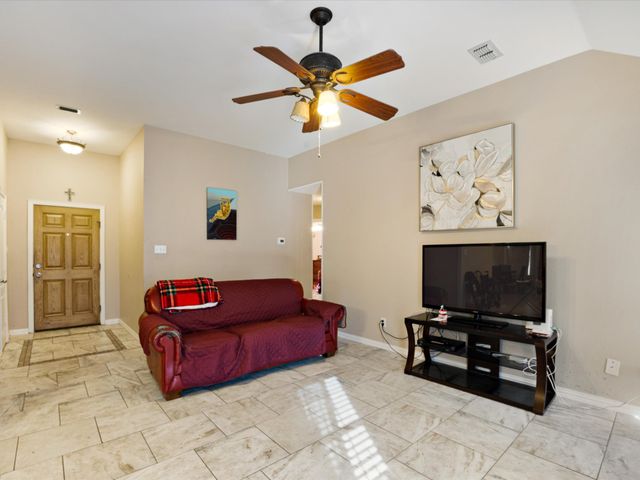 207 Quail Run, Aubrey, TX 76227