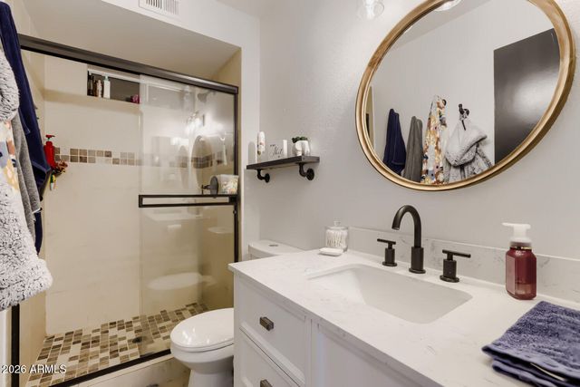1616 W SACK Drive, Phoenix, AZ 85027