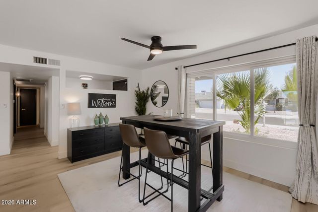 1616 W SACK Drive, Phoenix, AZ 85027