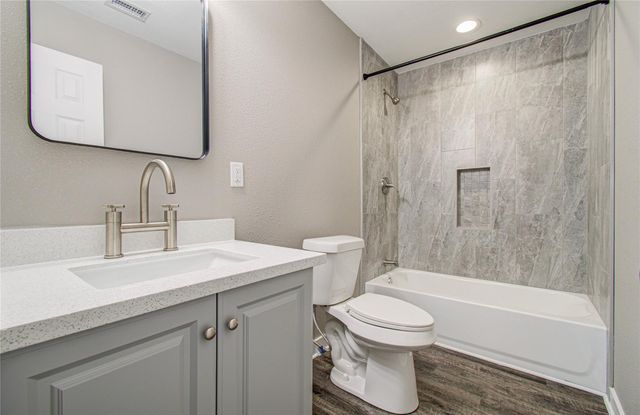 2221 Road 591501, Cleveland, TX 77327