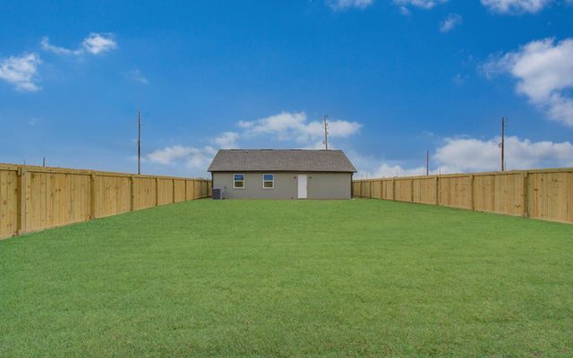 2221 Road 591501, Cleveland, TX 77327