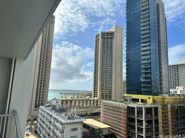 2427 Kuhio Avenue 1305, Honolulu, HI 96815