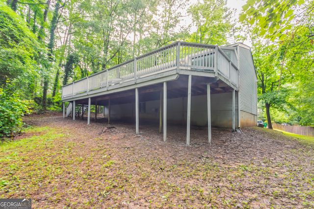 740 Stoneside Court, Stone Mountain, GA 30083