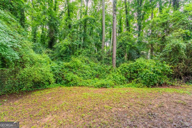 740 Stoneside Court, Stone Mountain, GA 30083