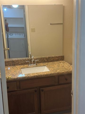 17401 Red Oak Drive 61, Houston, TX 77090