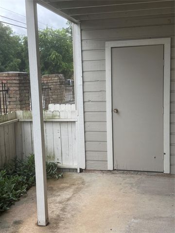 17401 Red Oak Drive 61, Houston, TX 77090
