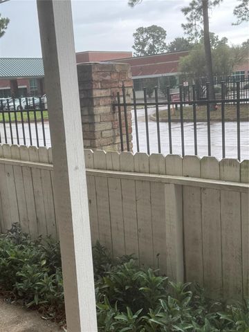 17401 Red Oak Drive 61, Houston, TX 77090