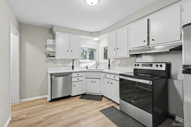 24936 Elmira, Redford Charter Township, MI 48239