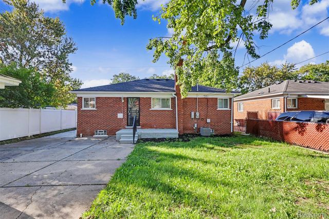 24936 Elmira, Redford Charter Township, MI 48239
