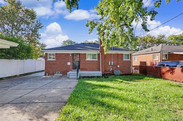 24936 Elmira, Redford Charter Township, MI 48239