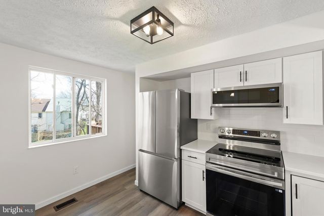 14125 HONEY HILL CT, Centreville, VA 20121