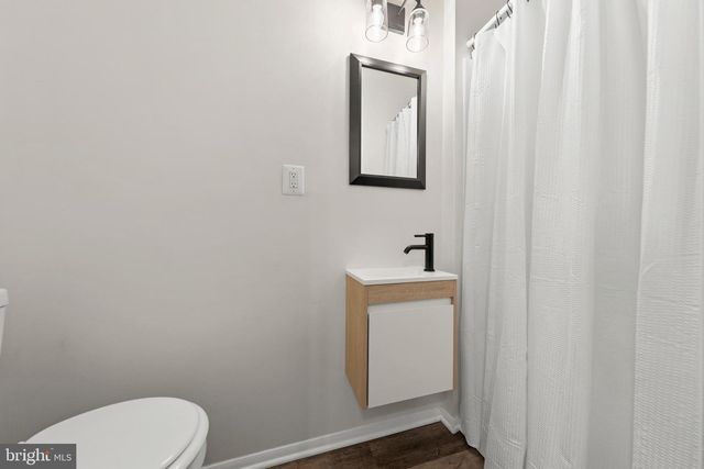 14125 HONEY HILL CT, Centreville, VA 20121