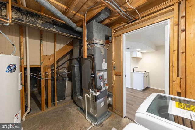 14125 HONEY HILL CT, Centreville, VA 20121