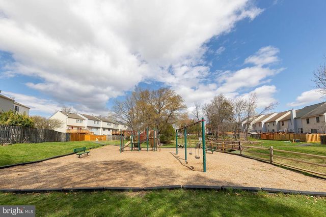 14125 HONEY HILL CT, Centreville, VA 20121