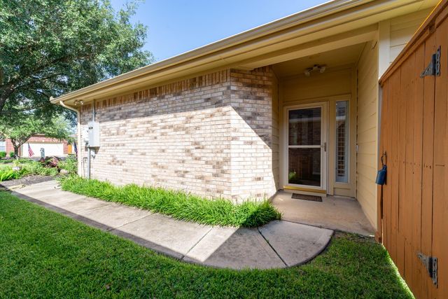 5327 Thorngate Court, Katy, TX 77494