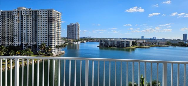 2851 NE 183rd St 817E, Aventura, FL 33160