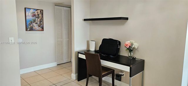 2851 NE 183rd St 817E, Aventura, FL 33160