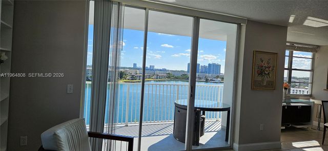 2851 NE 183rd St 817E, Aventura, FL 33160