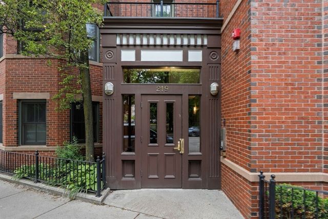 219 Shawmut Ave 2, Boston, MA 02118