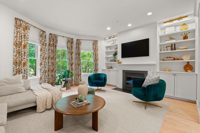 219 Shawmut Ave 2, Boston, MA 02118