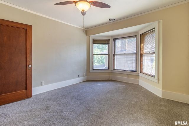 1030 N CEDAR Street, Galesburg, IL 61401