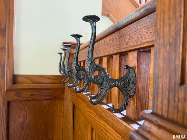 1030 N CEDAR Street, Galesburg, IL 61401